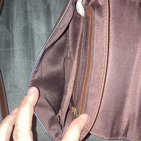 Cute mossimo cross body bag from target. Rarely used. - Picture 3 of 4